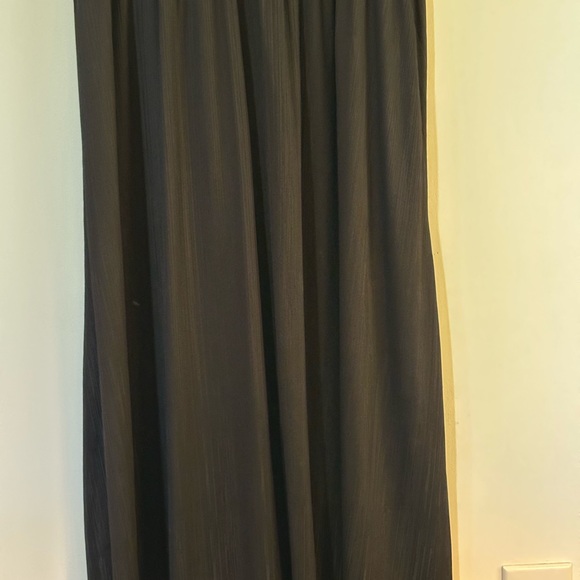 Zara wrinkle look dress black size medium - Picture 3 of 8